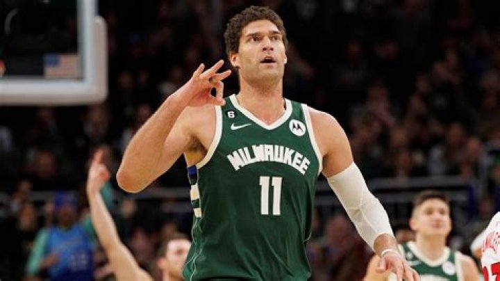 Brook Lopez: From NBA Court to Stock Market Success