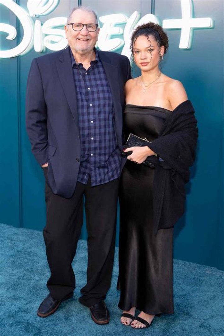 Ed O'Neill's Wife: A Comprehensive Look into Her Life and Relationship