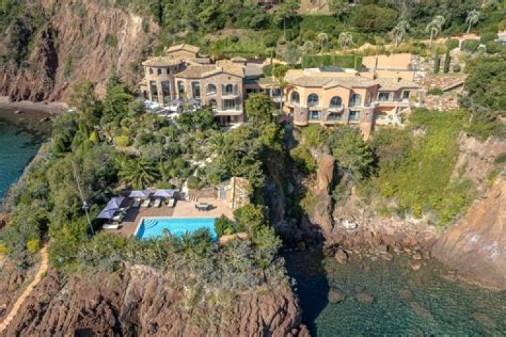 Experience the Pinnacle of Luxury Living at The Estates