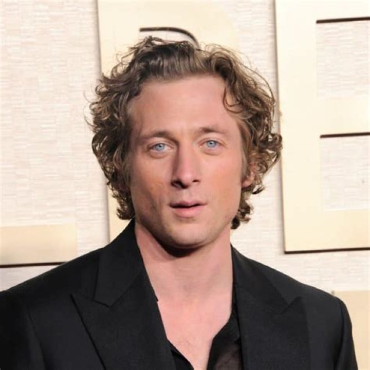 Jeremy Allen Height: A Comprehensive Look at the Actor's Stature and Career