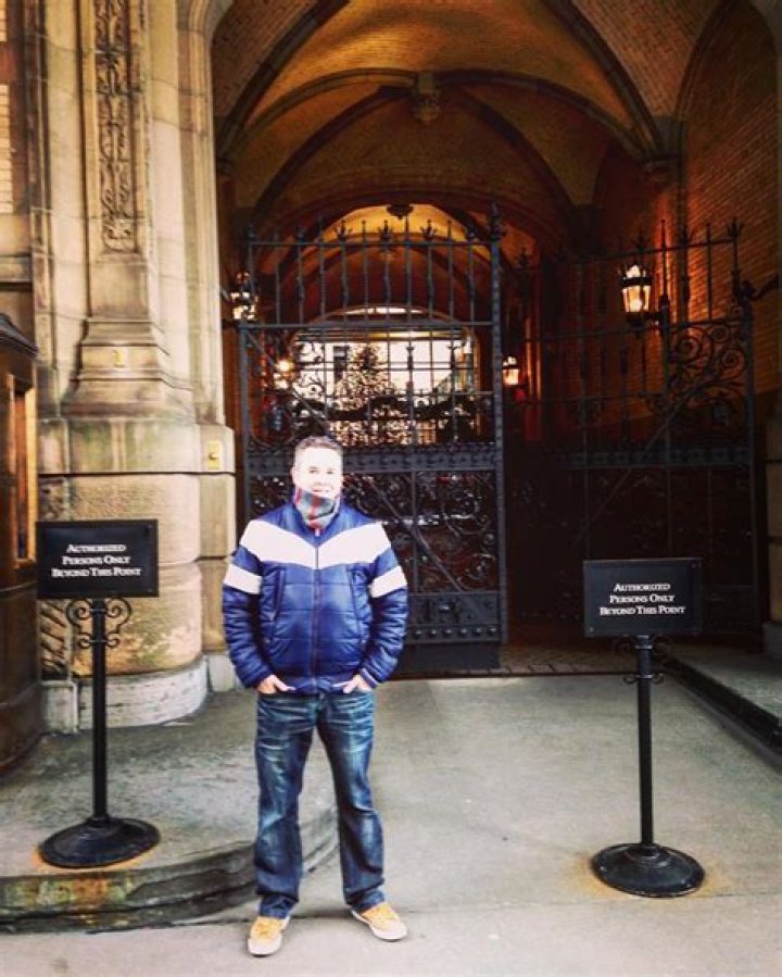John Lennon Shooting Location: Unveiling the Legacy and Tragic Site
