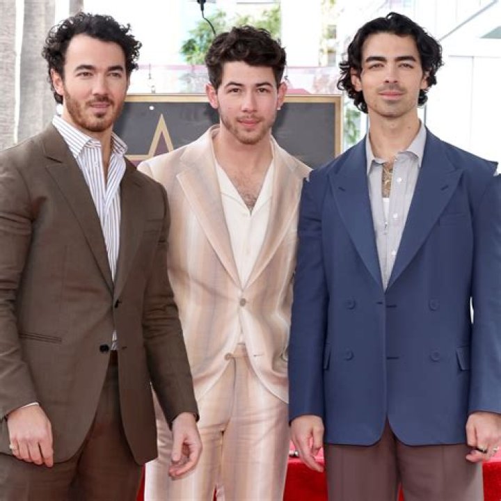 Jonas Brothers Oldest: A Deep Dive into Kevin Jonas's Life and Legacy