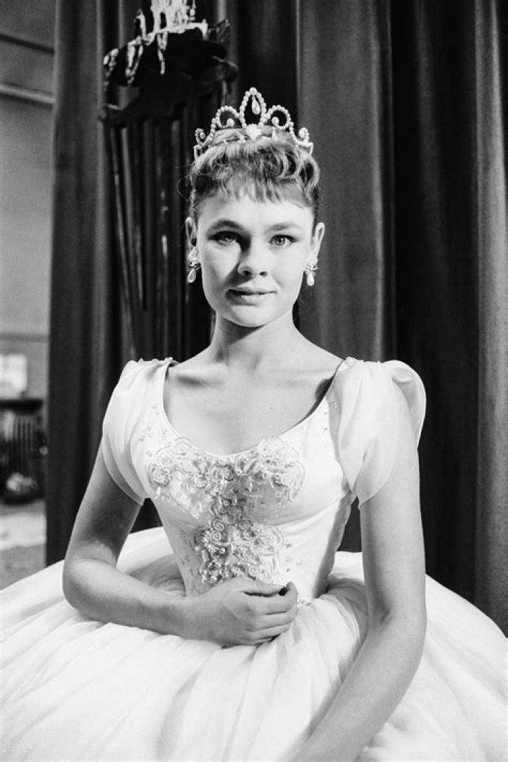 Judy Dench Young: A Journey Through Her Early Life and Career